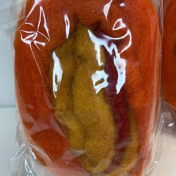 Dimensions FeltWorks Needle Felting Wool Roving Warm Orange Red Yellow 3 Packs - Picture 10 of 13